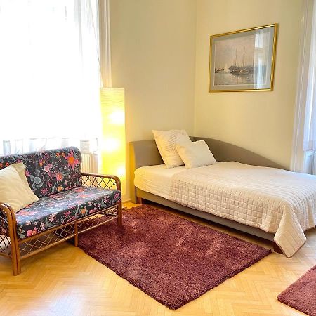 Isabelle Residency - Balcony & A.C Apartment Budapest Exterior photo